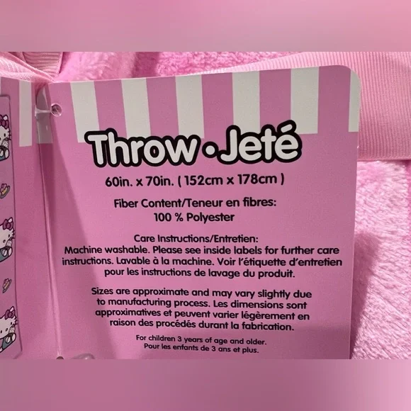 Brand New Hello Kitty 60 x 70in Throw! ๐ป๐ - Picture 3 of 3